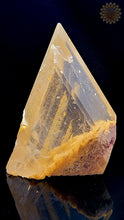 High-grade Selenite